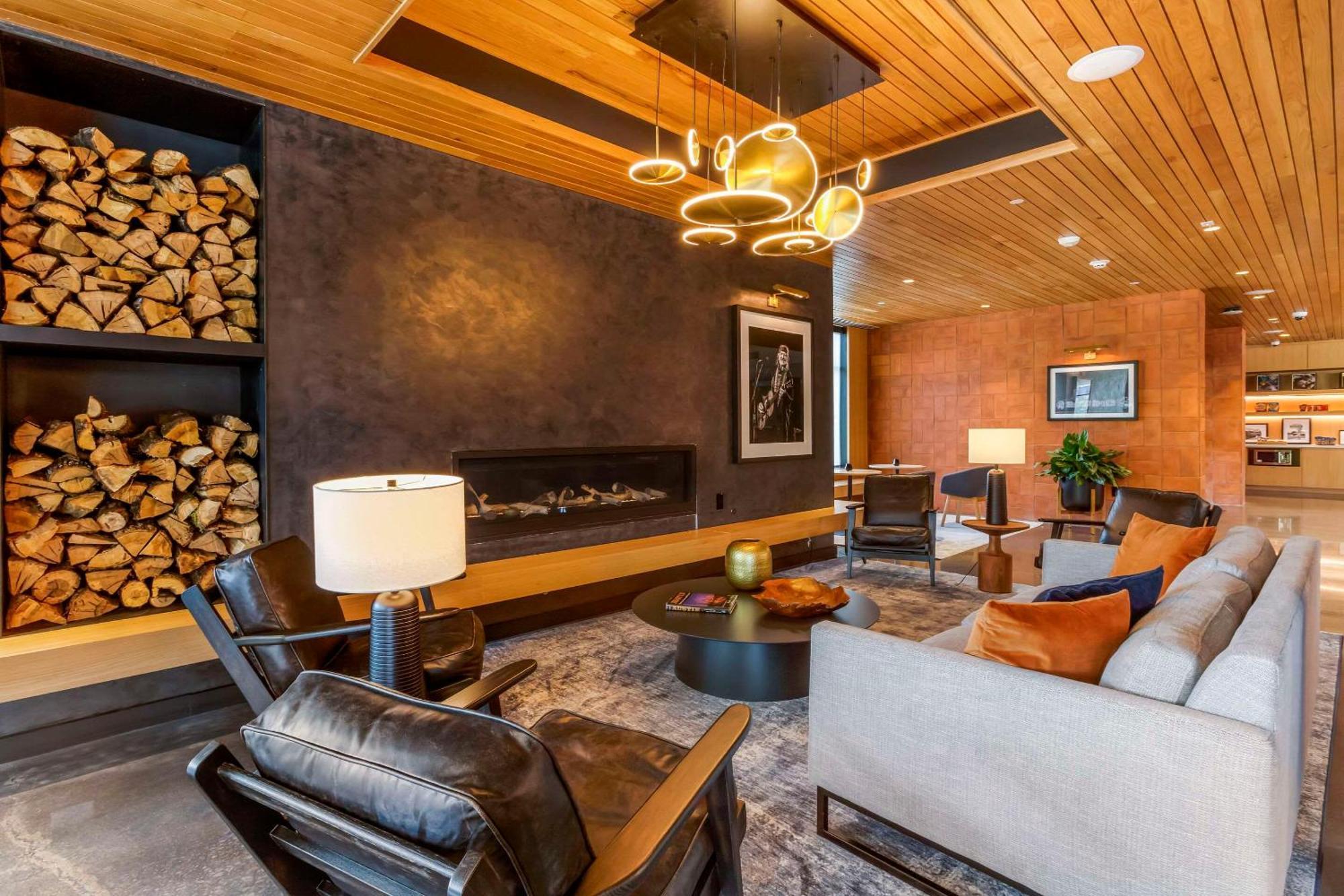 Cambria Hotel Austin Airport Екстериор снимка