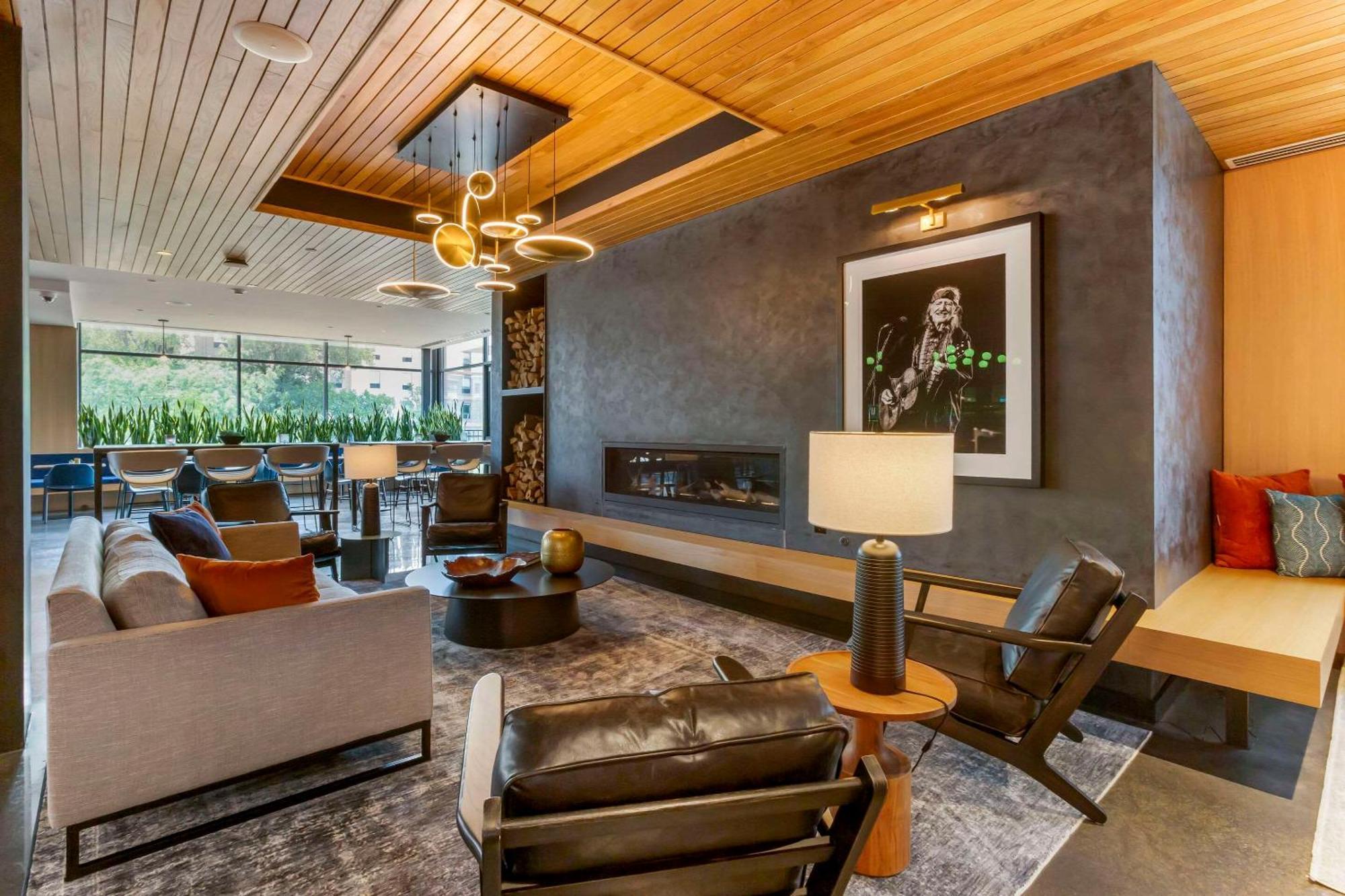 Cambria Hotel Austin Airport Екстериор снимка